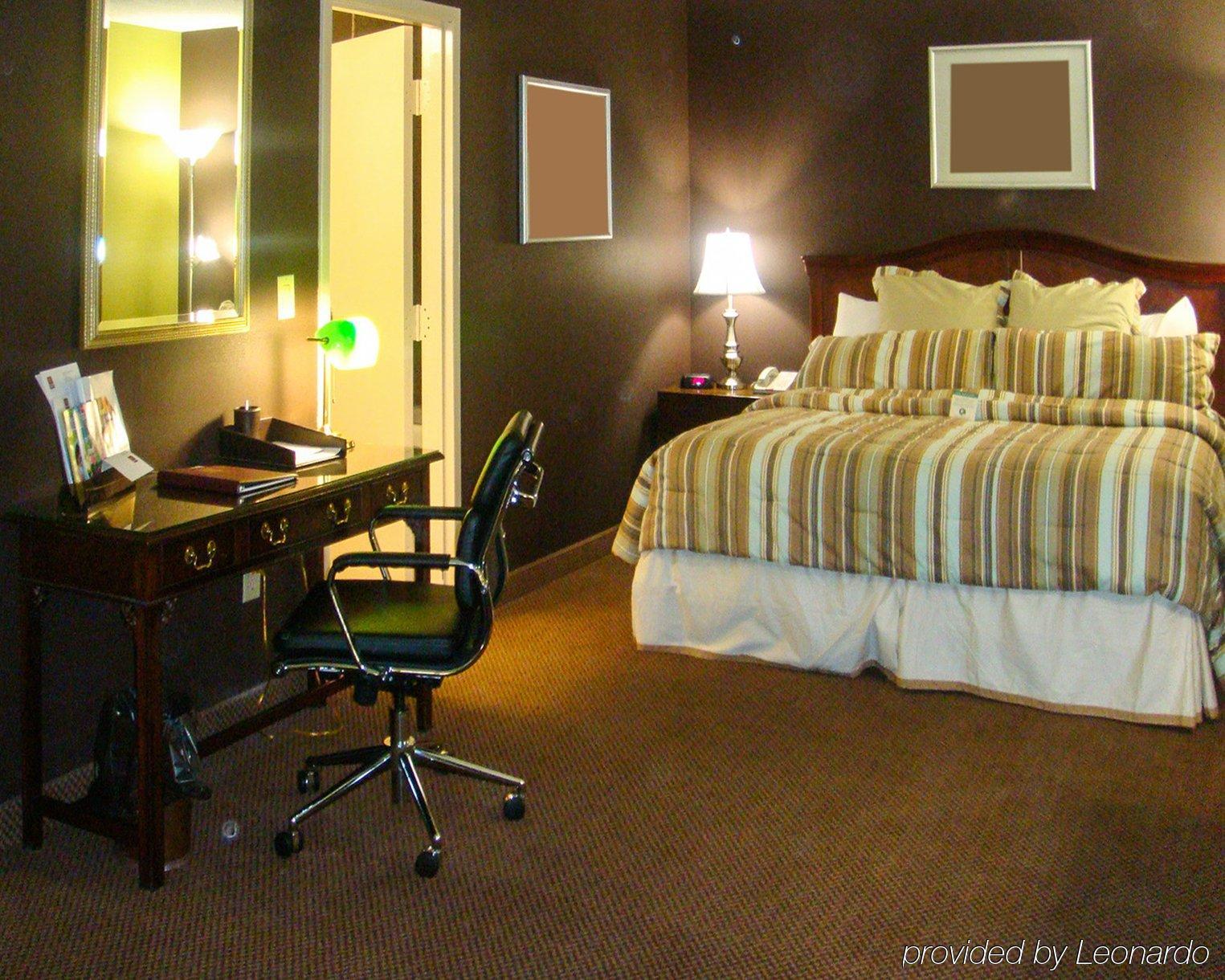 Plaza Inn & Suites Hagerstown Buitenkant foto