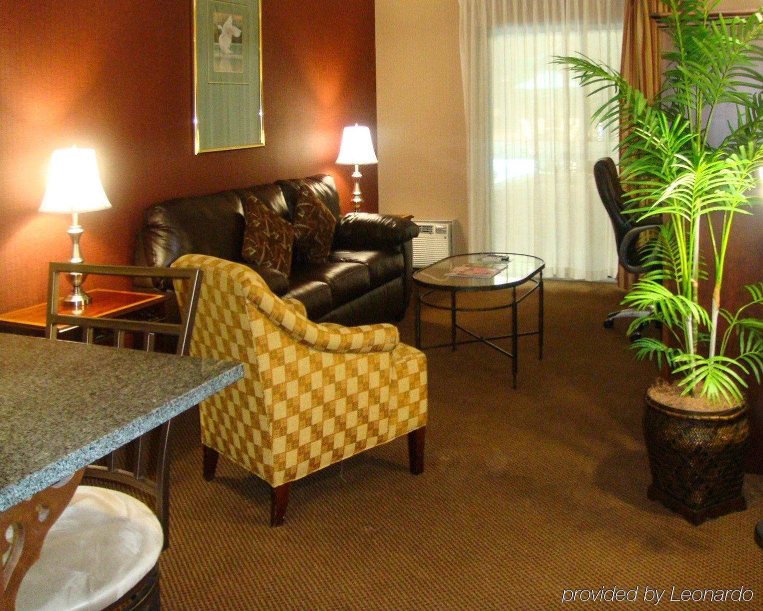 Plaza Inn & Suites Hagerstown Buitenkant foto