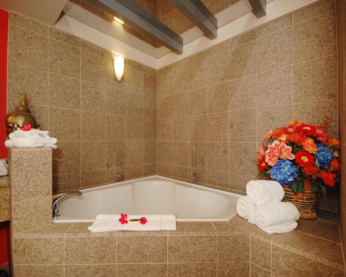 Plaza Inn & Suites Hagerstown Buitenkant foto